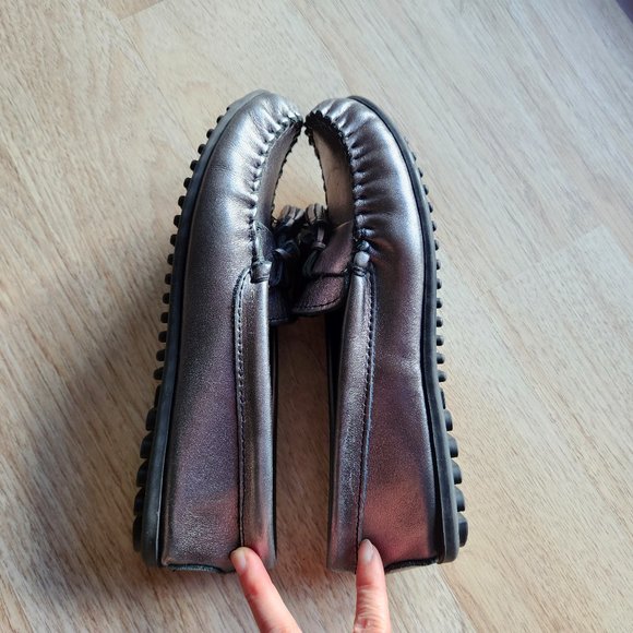 EUC Minnetonka 419T Grace Leather Moccasin Loafer Tassels Gunmetal - Picture 4 of 12